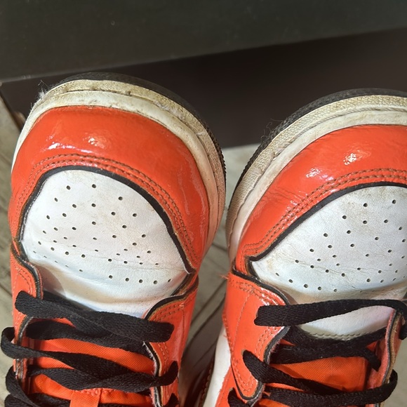 Nike Air Jordan high top shoes-gently used - Picture 9 of 9